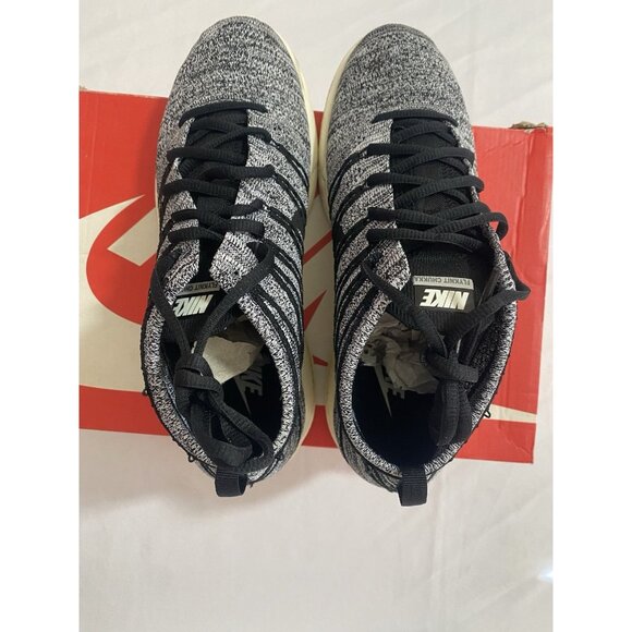 Pre-Owned Mens Size 9.5 - Nike Lunar Flyknit Chukka Black Sail 554969 002 main image 6